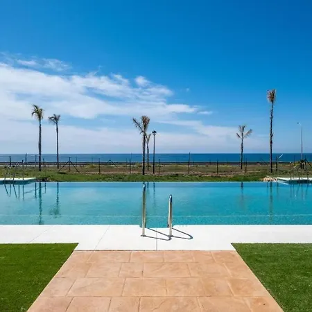 Apartment 1º Linea De Playa Con Piscina Panoramica & Parking Malaga